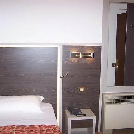 Hotell Carancini 3*
